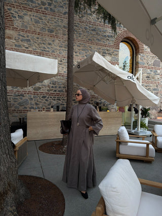 Serena Yırtmaçlı Keten Bluz Füme